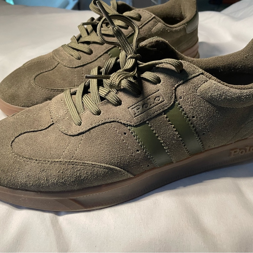 Polo Ralph Lauren 9.5 Heritage Suede Sneaker